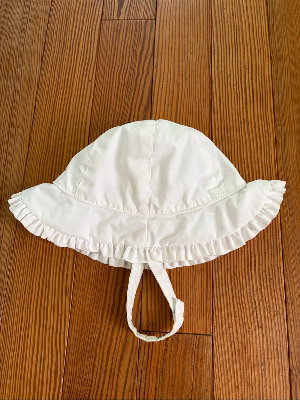 Classic White Ruffle Sun Hat for Kids - Adjustable Chin Strap